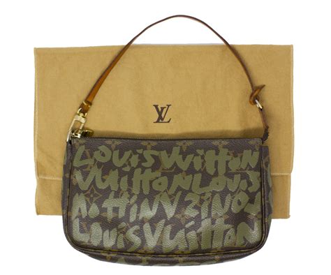 louis vuitton x stephen sprouse green monogram graffiti pochette|louis vuitton stephen sprouse sale.